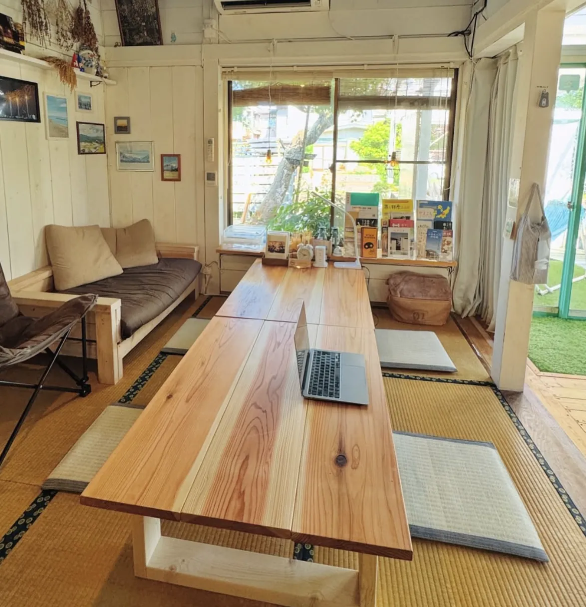 フリースペースのテーブルを製作